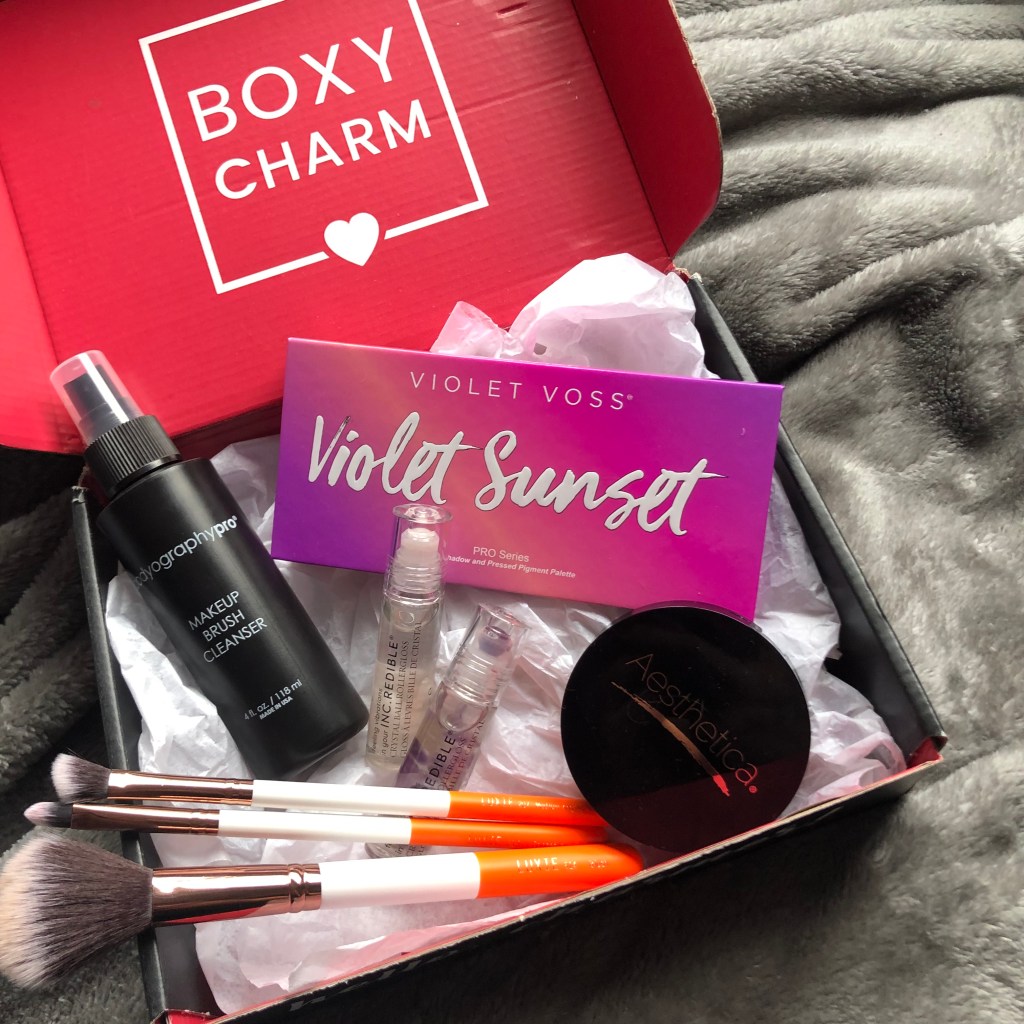 November Boxycharm